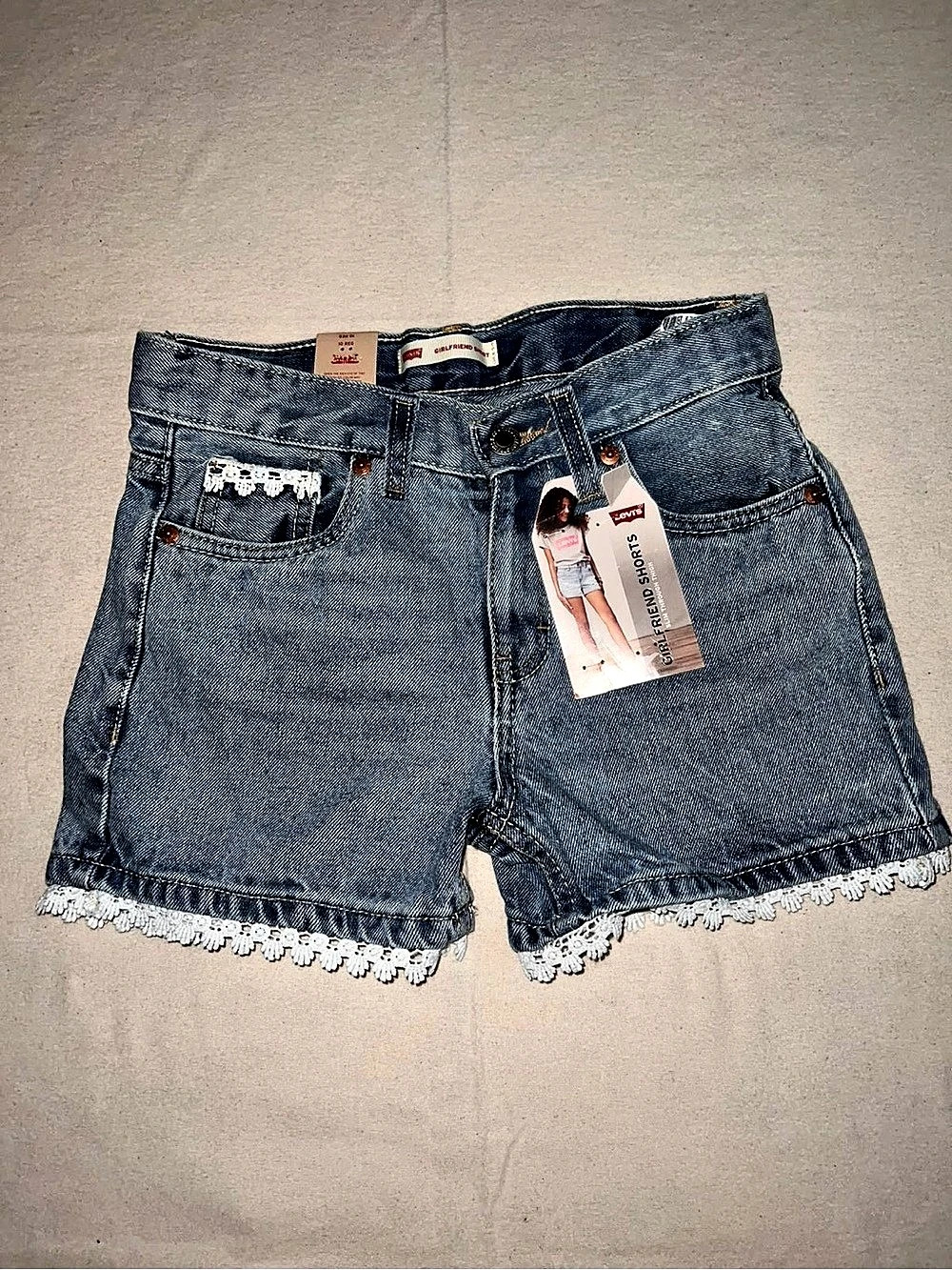 Levi's Girl's Friends Shorts Denim Lace-Hem Shorts Girls 10 NWT
